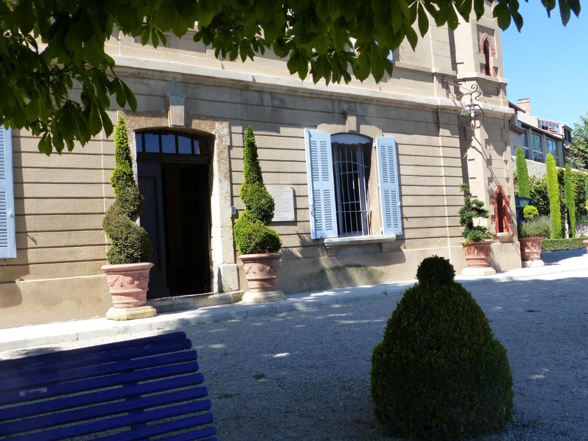 Chateau Du Grand Jardin Bed & Breakfast Valensole
